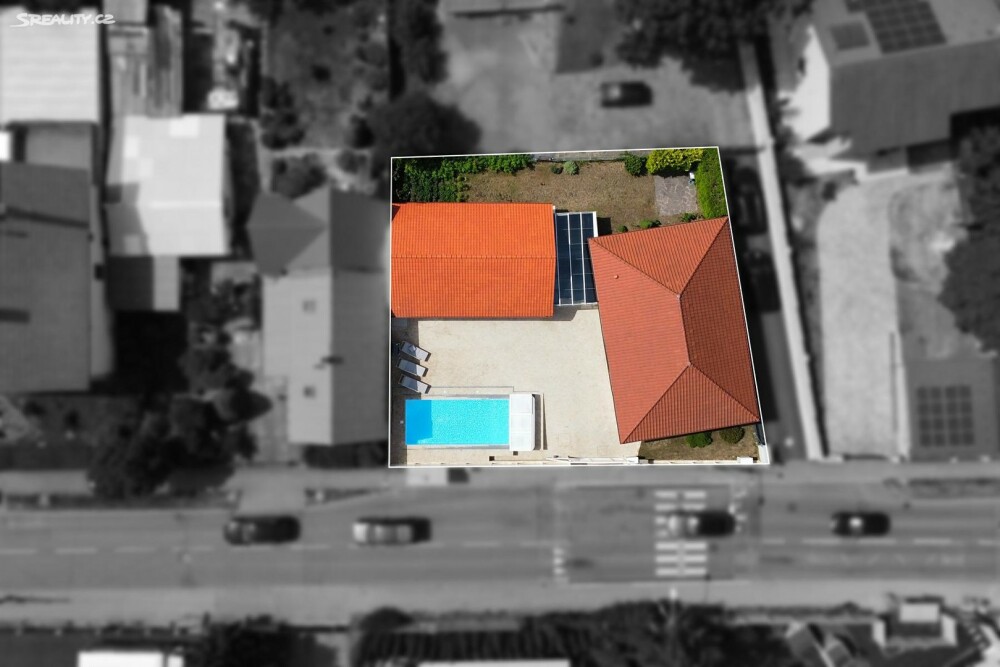 Prodej rodinného domu 197 m², pozemek 621 m²