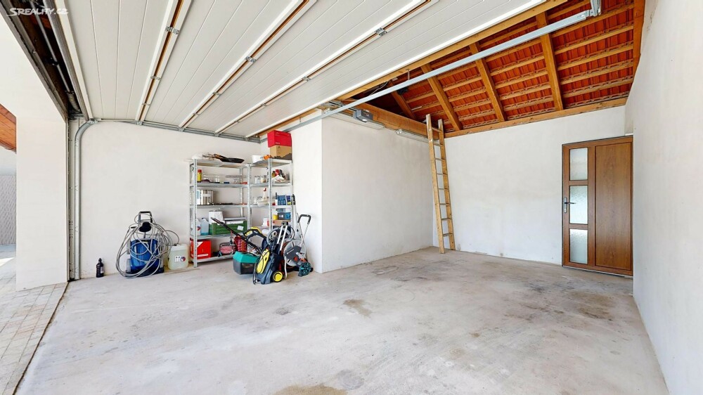 Prodej rodinného domu 197 m², pozemek 621 m²