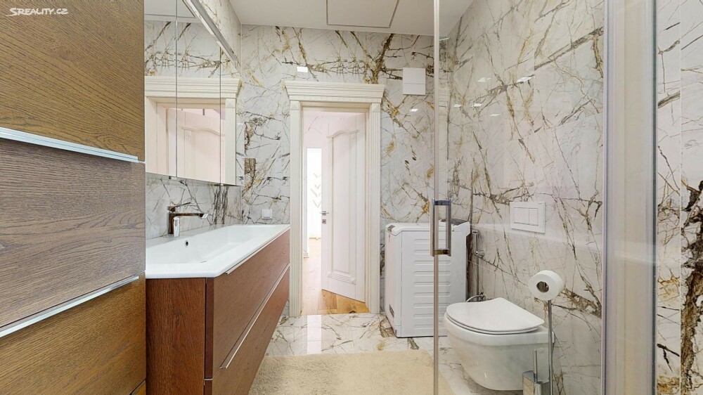 Prodej rodinného domu 197 m², pozemek 621 m²